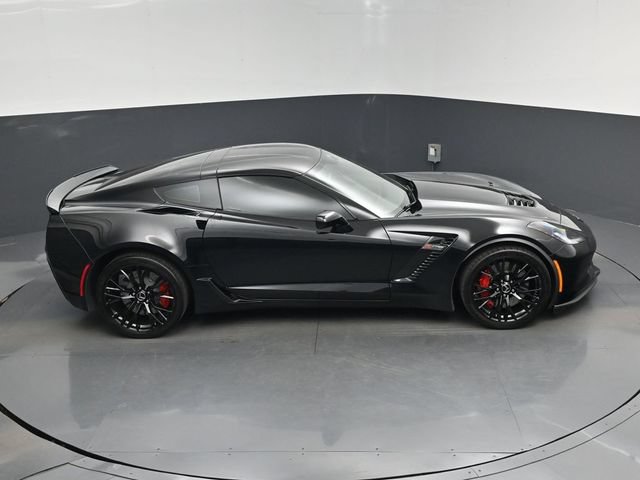 Used 2015 Chevrolet Corvette Z06 w/ 3LZ Preferred Equipment Group RWD image 13
