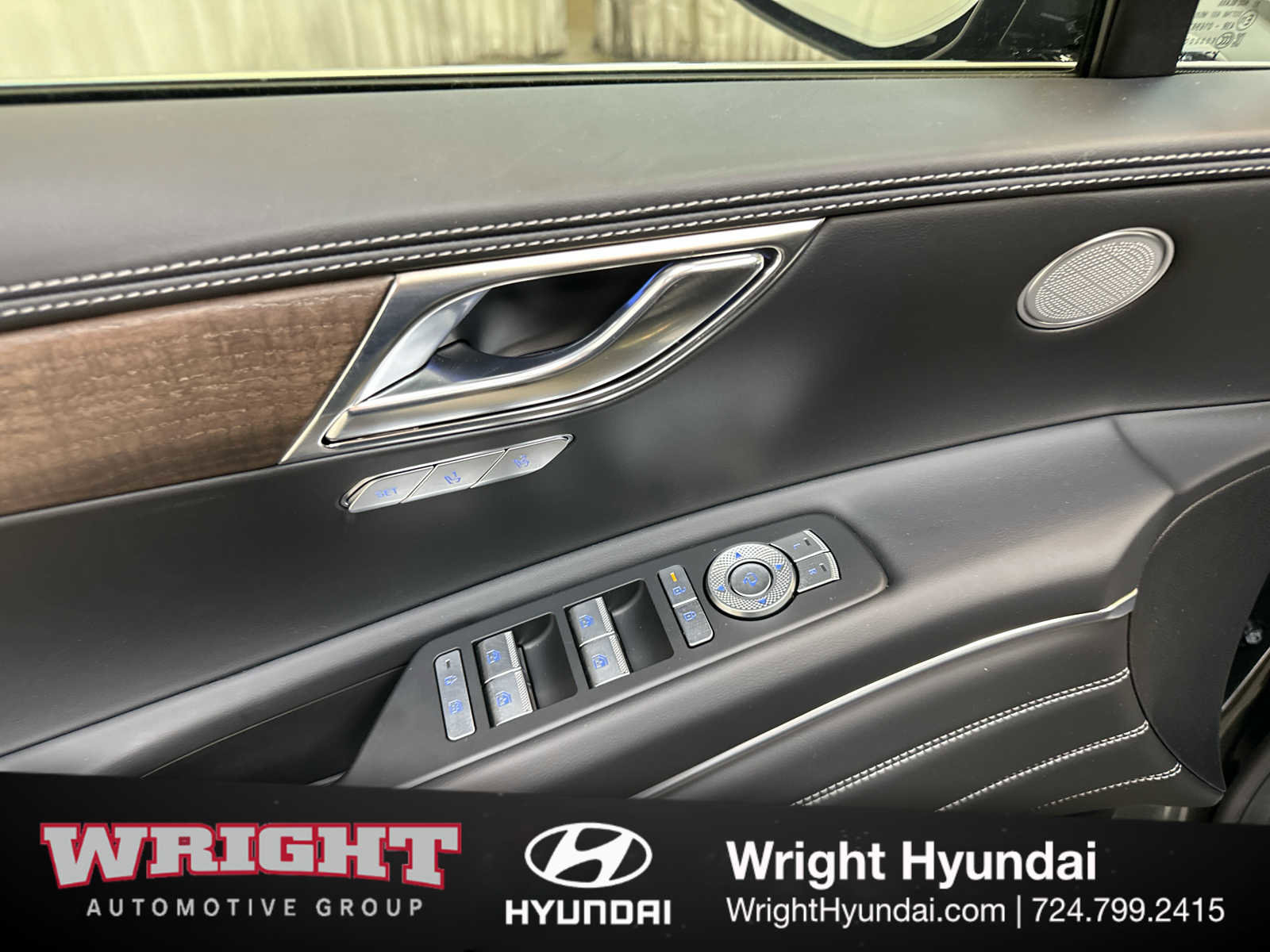 Certified 2025 Genesis GV80 2.5T Select image 10