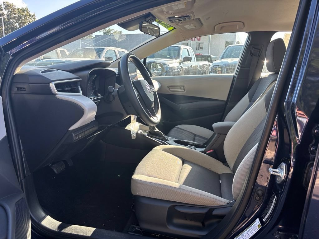 Used 2024 Toyota Corolla LE FWD video 2