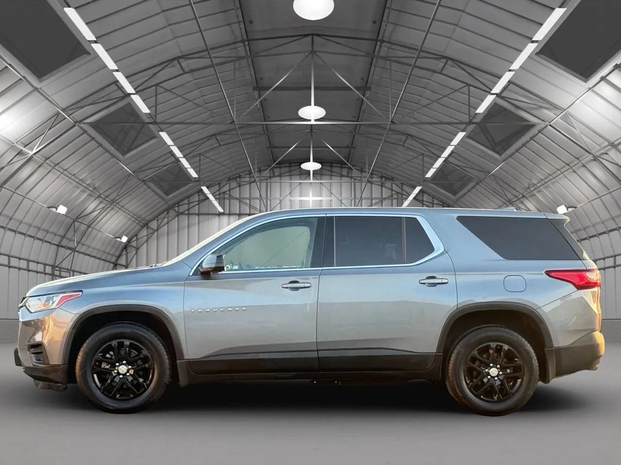 Used 2019 Chevrolet Traverse LS FWD image 4