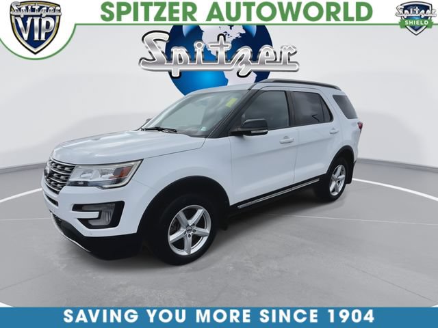 Used 2017 Ford Explorer XLT w/ Equipment Group 202A AWD/4WD image 4