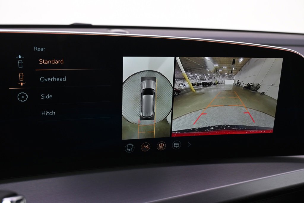 New 2026 Cadillac Vistiq Sport w/ LPO, Floor Liner Package image 29
