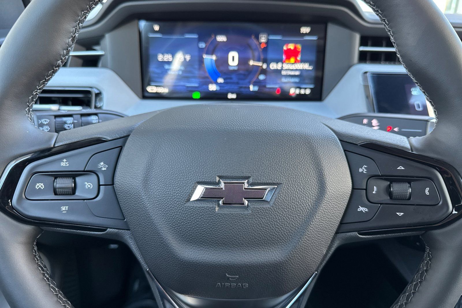 New 2027 Chevrolet Bolt RS w/ Technology Package FWD image 22