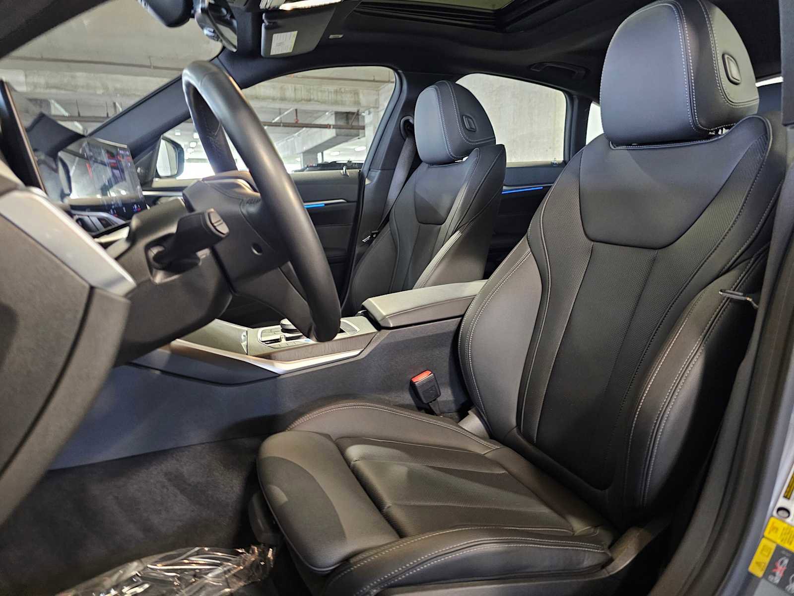 Used 2023 BMW i4 eDrive40 image 32