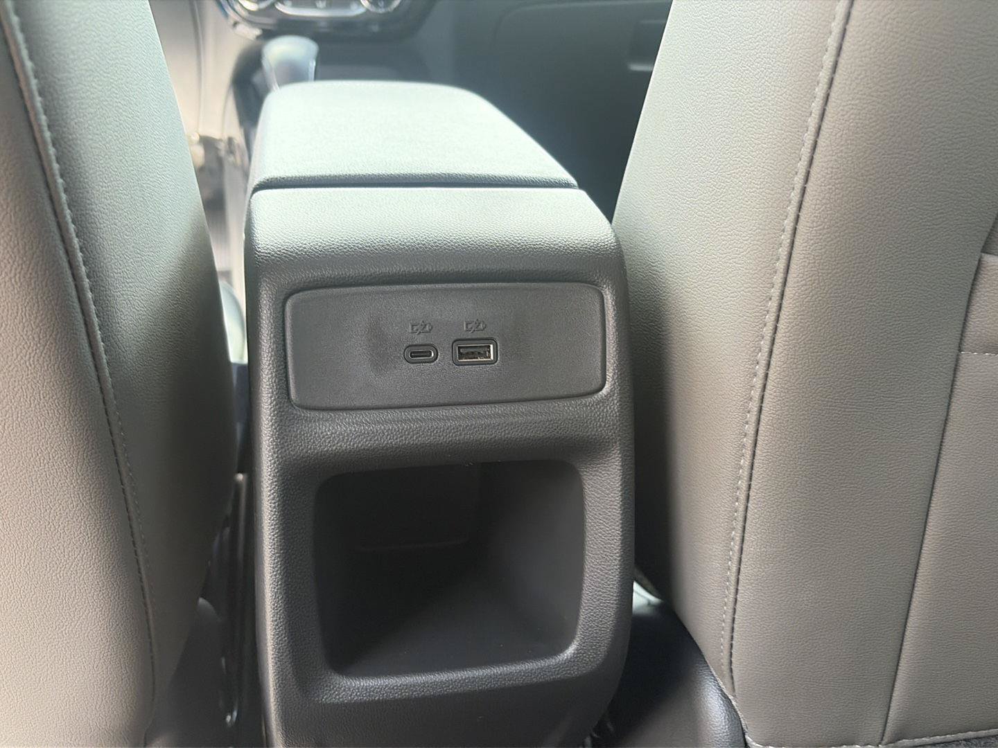 New 2026 Chevrolet Trax ACTIV w/ Sunroof Package FWD image 29