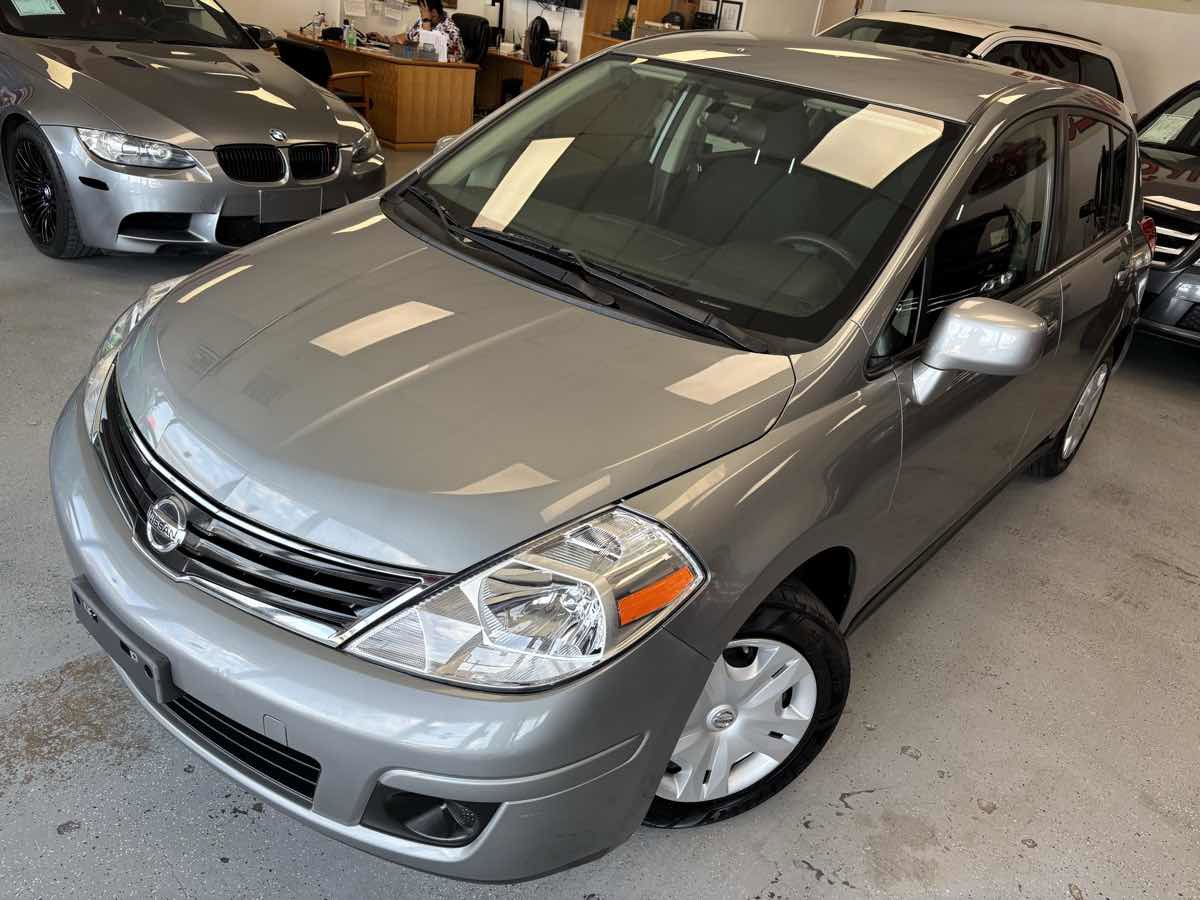 Used 2012 Nissan Versa 1.8 S image 6