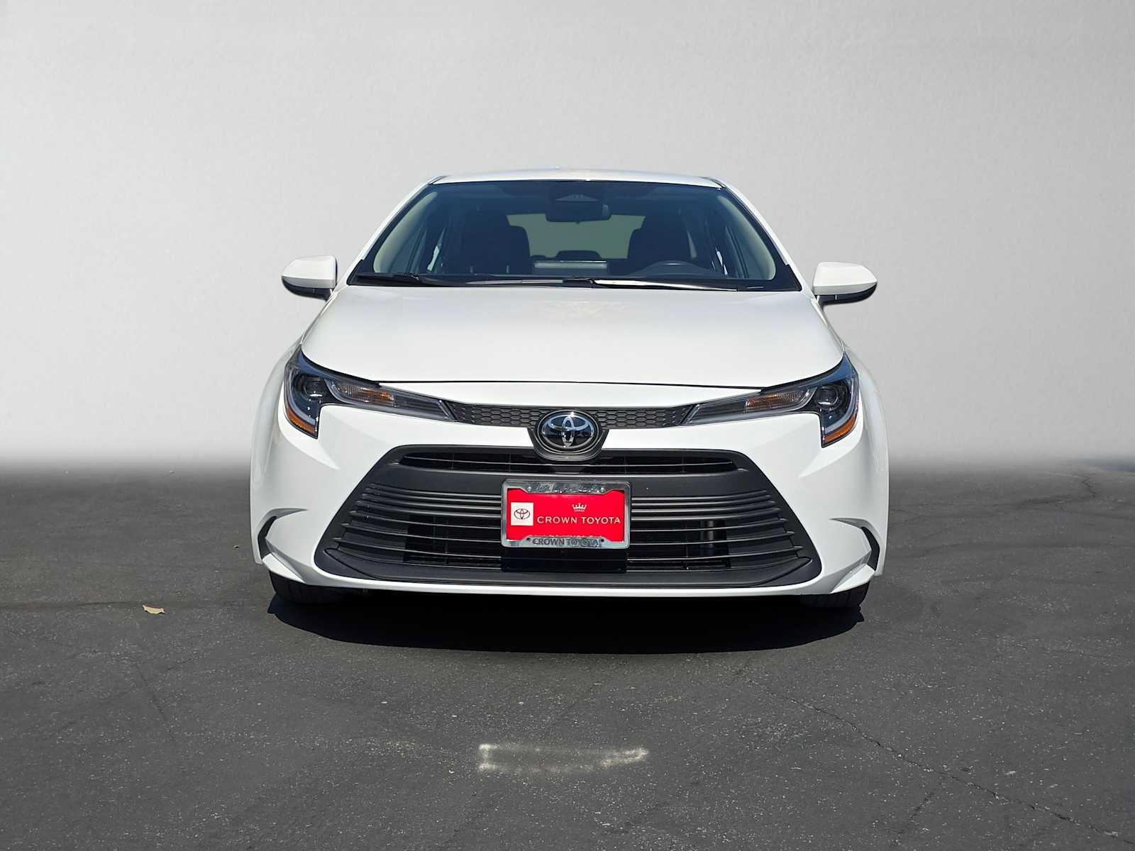 Certified 2025 Toyota Corolla LE FWD image 8