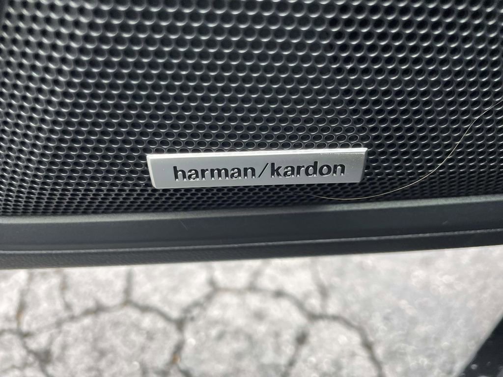 New 2025 Subaru Outback Limited image 29