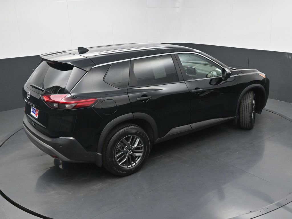 Used 2023 Nissan Rogue S image 31