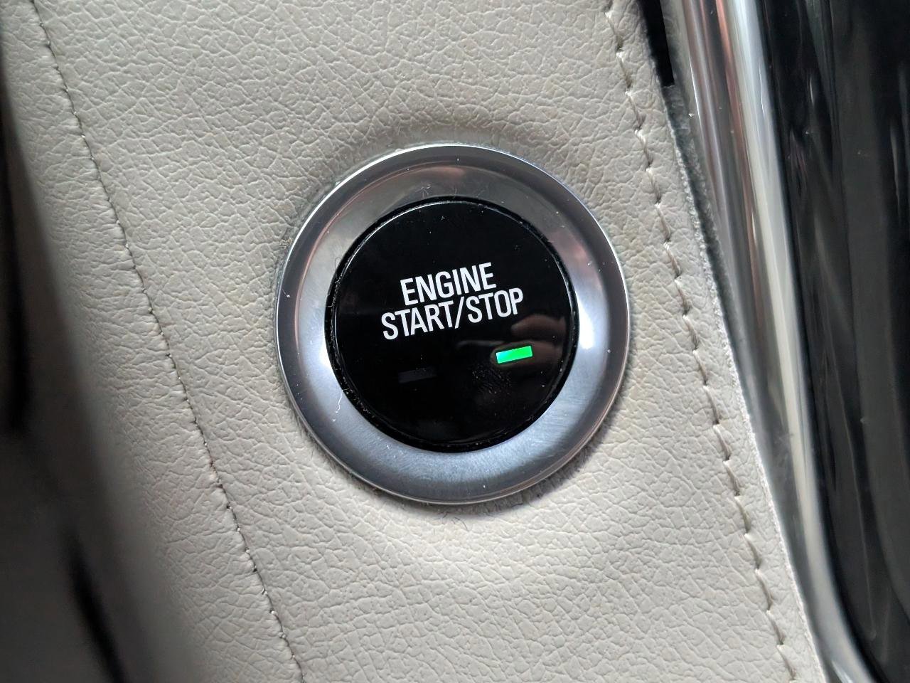 Used 2016 Cadillac Escalade Premium RWD image 17