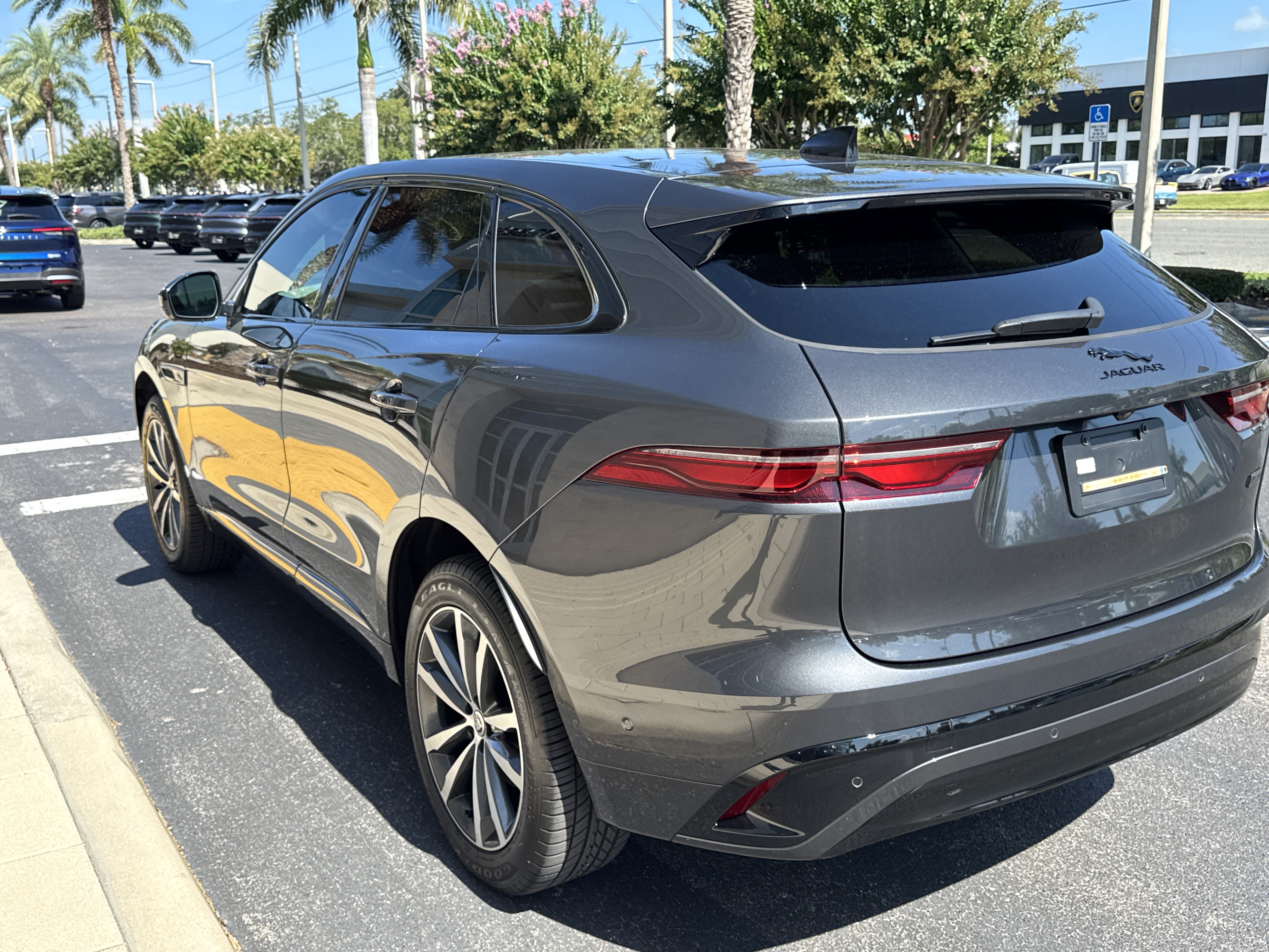 Used 2026 Jaguar F-PACE R-Dynamic S AWD/4WD image 6