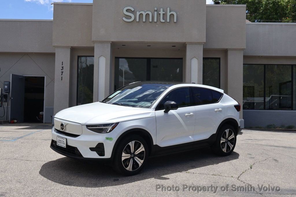 Certified 2023 Volvo C40 Recharge Core AWD/4WD image 1