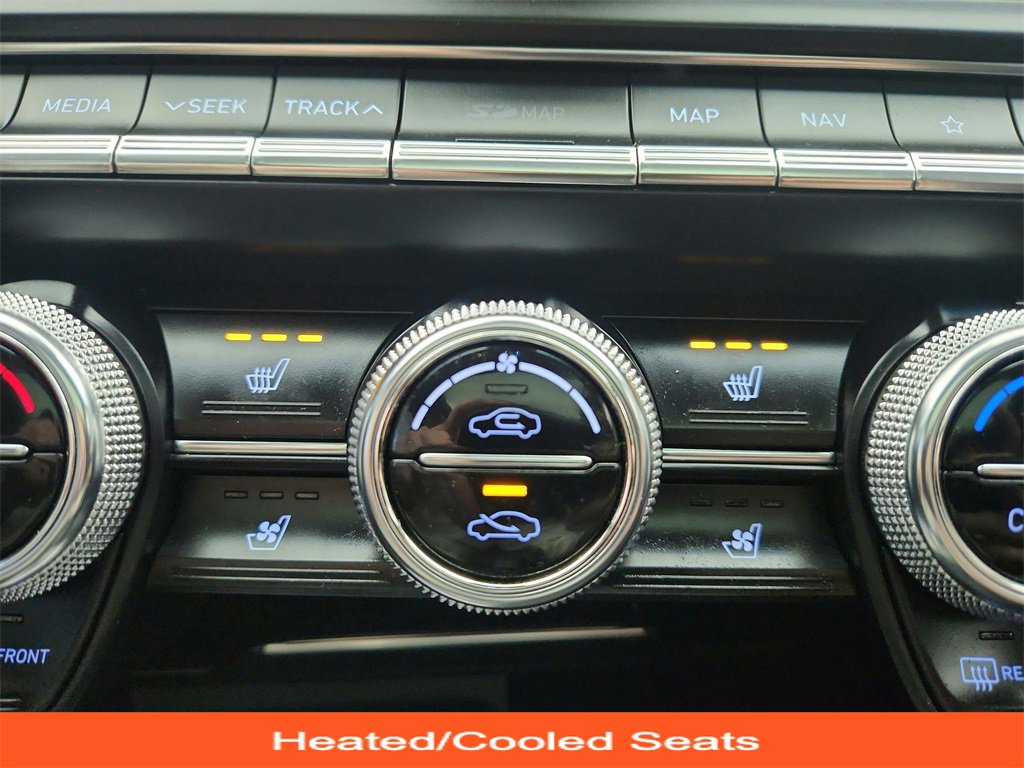 Used 2019 Genesis G70 2.0T Advanced w/ Dynamic Package image 20