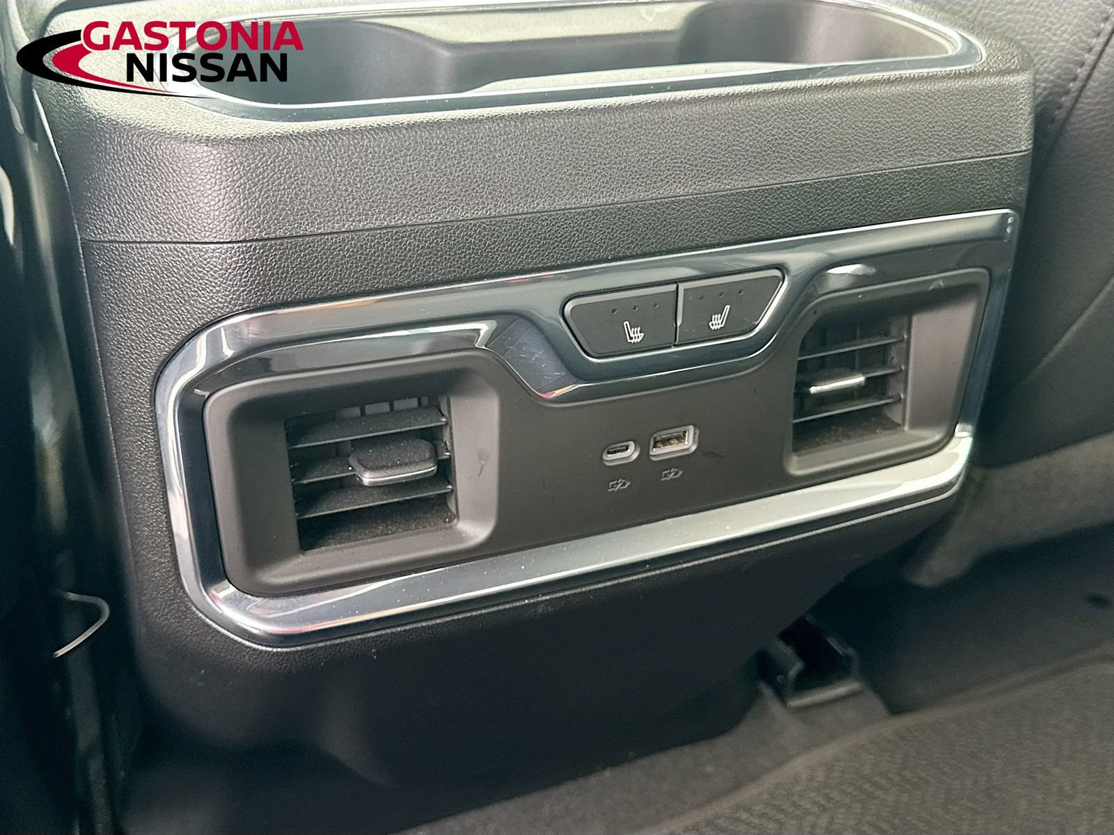 Used 2024 GMC Sierra 1500 Denali AWD/4WD image 35