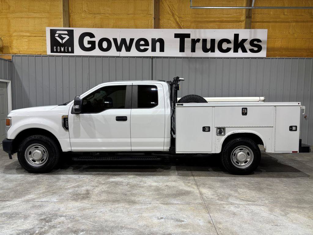 Used 2020 Ford F250 XL w/ Power Equipment Group image 2