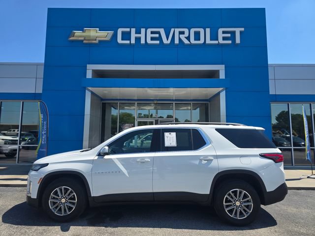 Used 2023 Chevrolet Traverse LT w/ Rear Camera Mirror Package AWD/4WD image 2