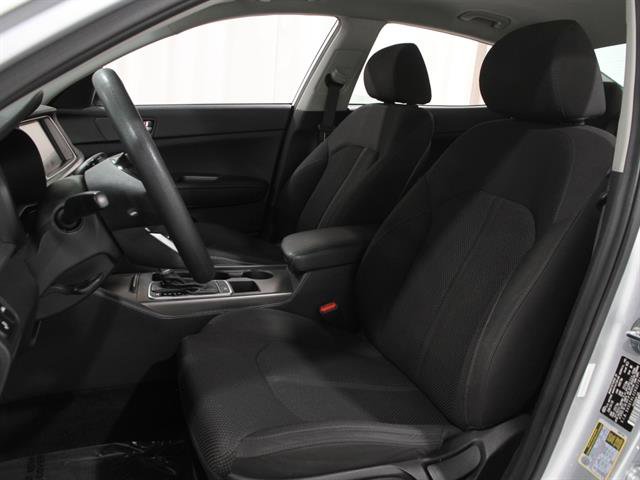 Used 2019 Kia Optima LX image 5