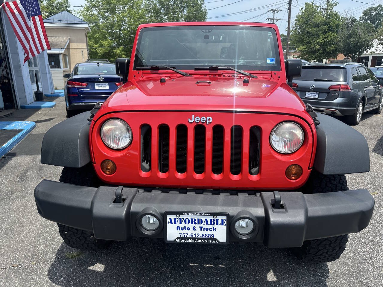 Used 2013 Jeep Wrangler Rubicon w/ Connectivity Group AWD/4WD image 8