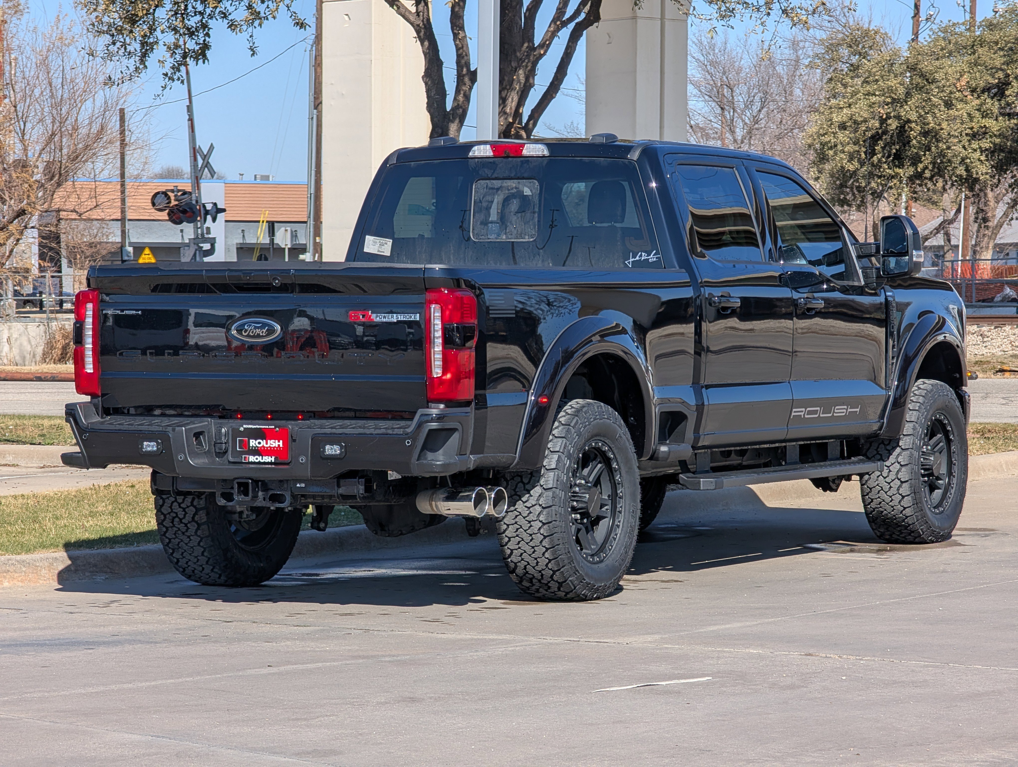 New 2026 Ford F250 Lariat w/ Black Appearance Package image 4