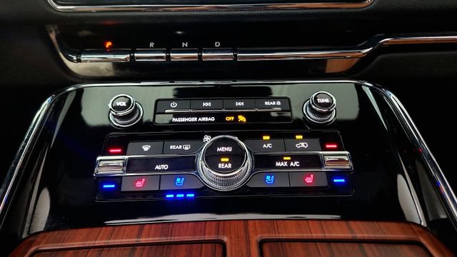 Used 2021 Lincoln Navigator Reserve AWD/4WD image 67