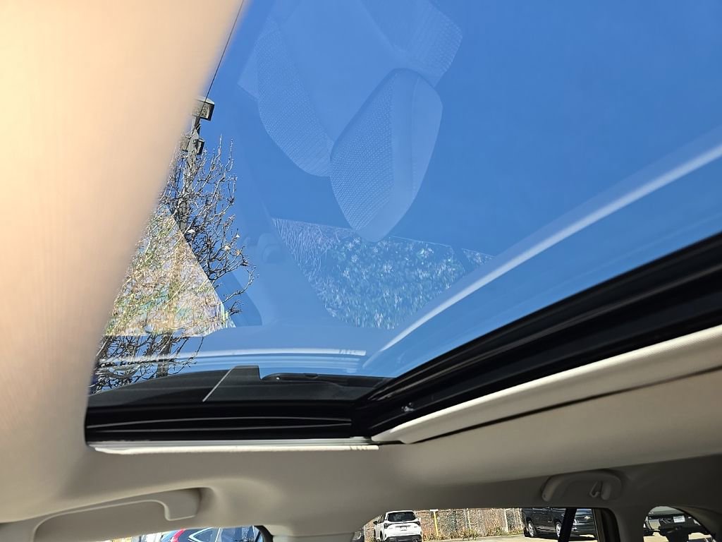 Certified 2025 Subaru Outback Premium image 24