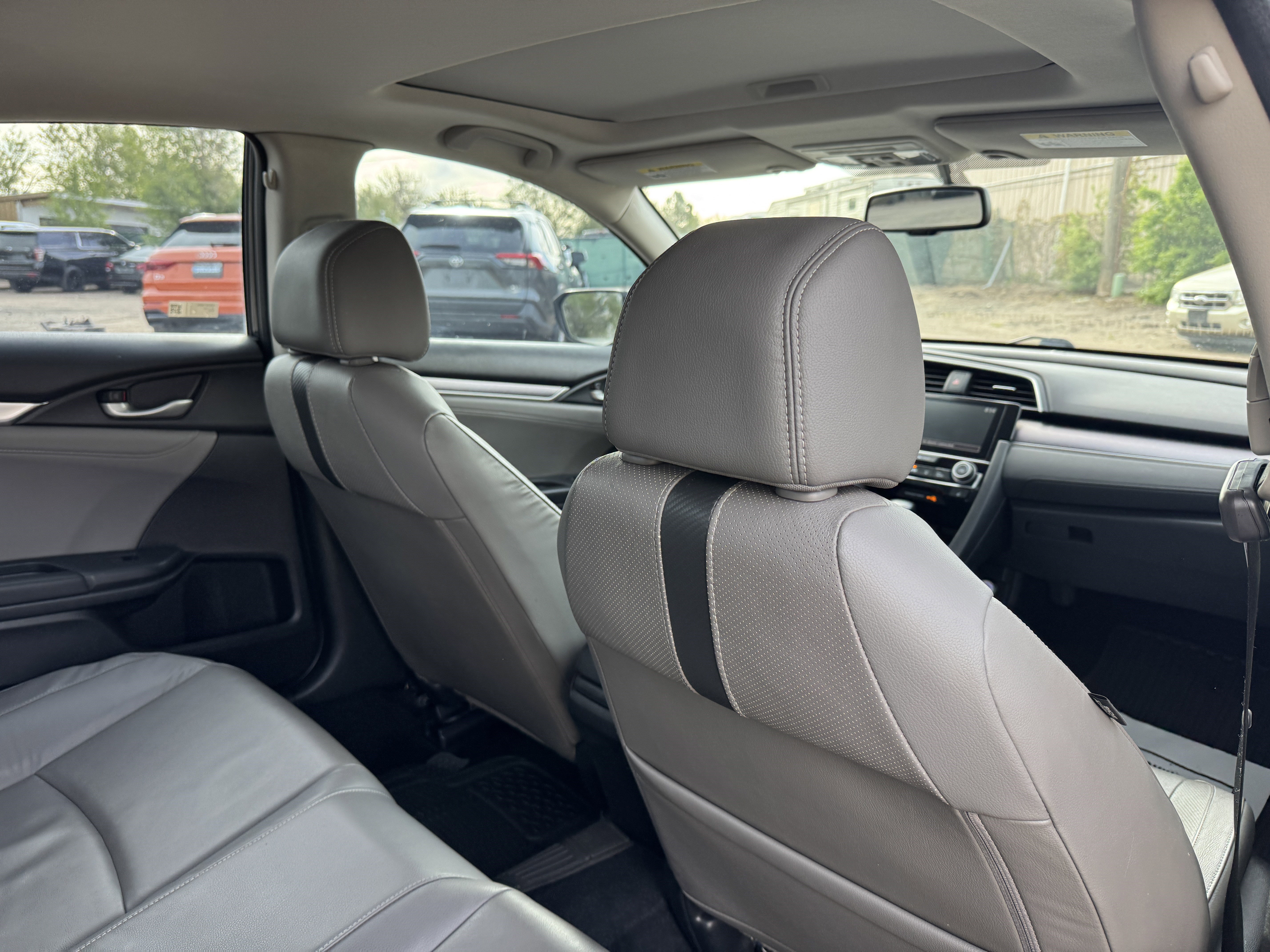 Used 2017 Honda Civic EX-L image 18
