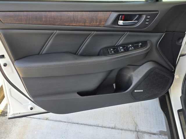 Used 2019 Subaru Outback 3.6R Limited w/ Popular Package #2 AWD/4WD image 34