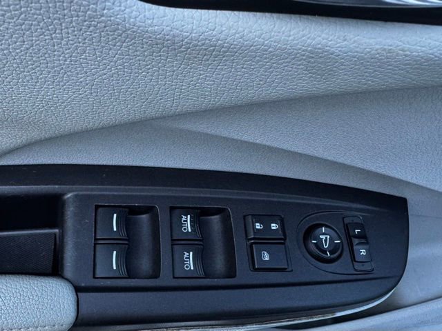 Used 2017 Acura RDX w/ Technology Package image 39