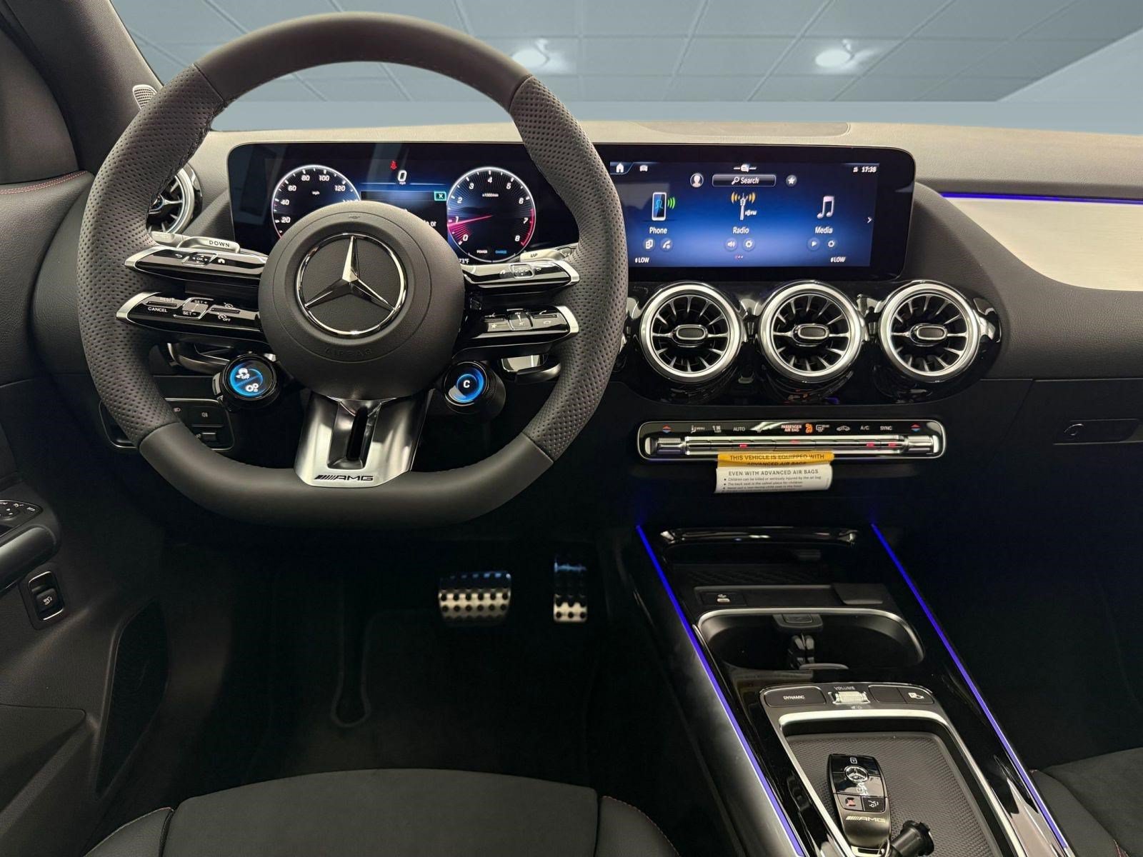 New 2026 Mercedes-Benz GLA 35 AMG 4MATIC image 25