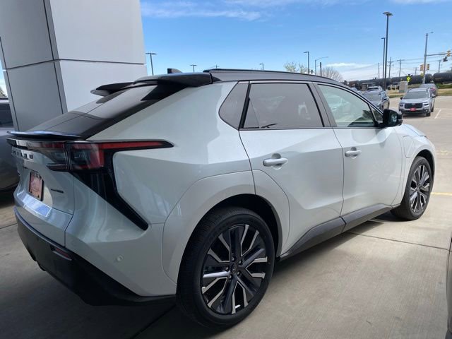 New 2026 Subaru Solterra image 4