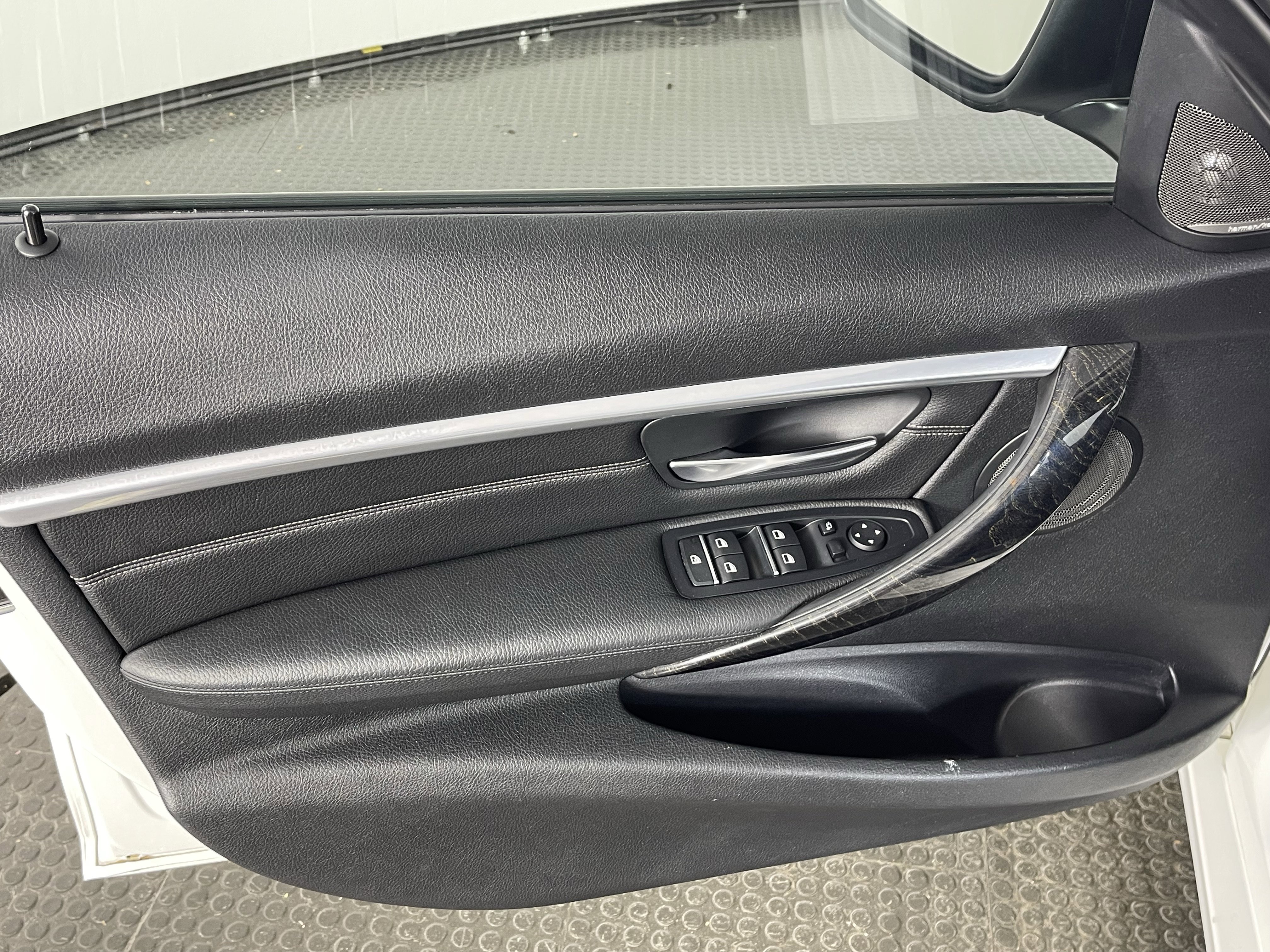 Used 2016 BMW 328i xDrive Sedan image 9