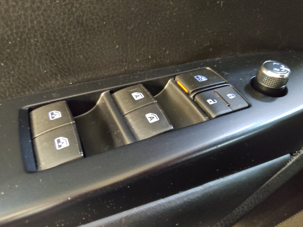 Used 2018 Toyota Highlander Plus w/ Protection Package #3 AWD/4WD image 27