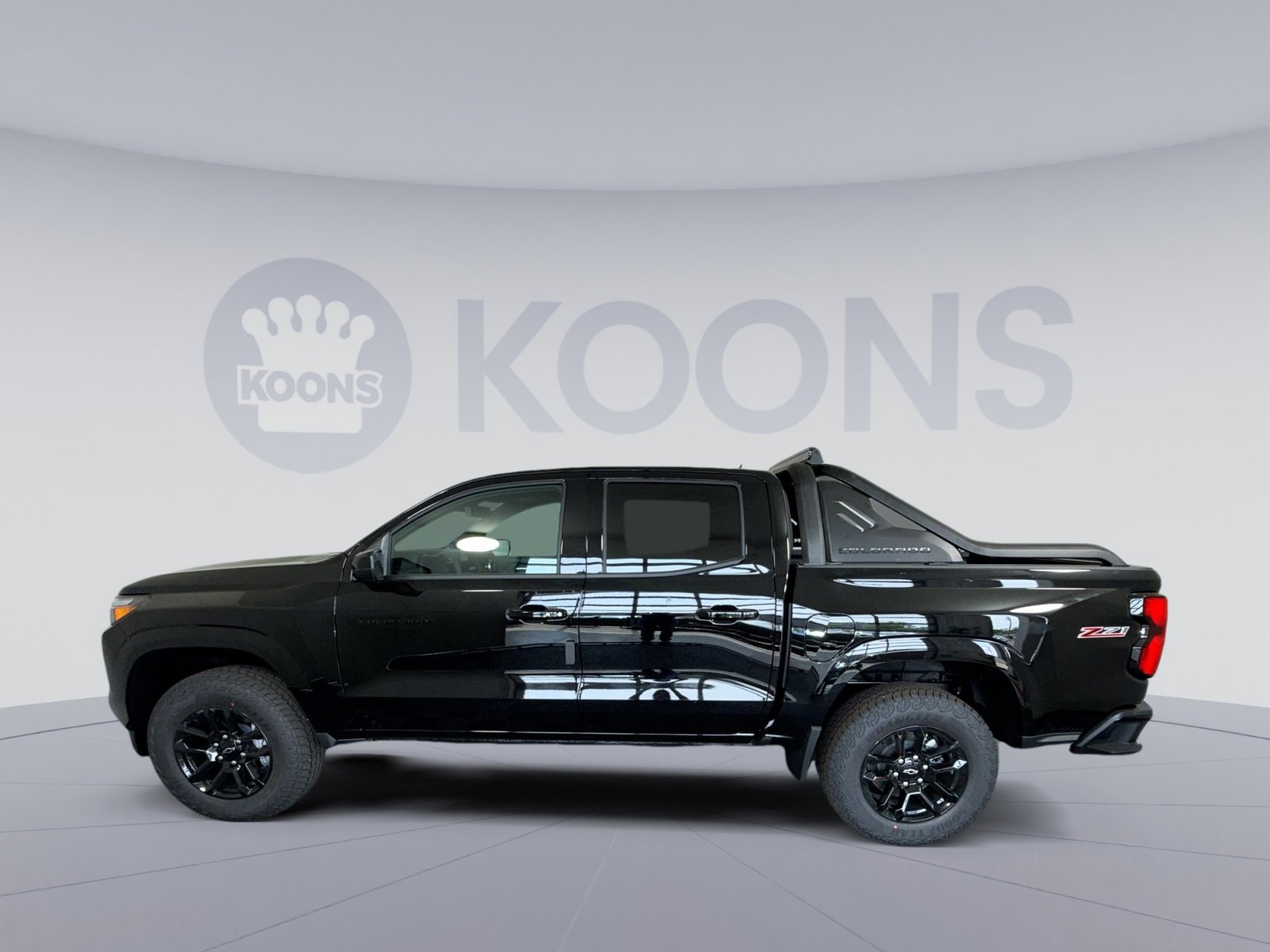 New 2026 Chevrolet Colorado Z71 w/ Midnight Edition AWD/4WD image 2