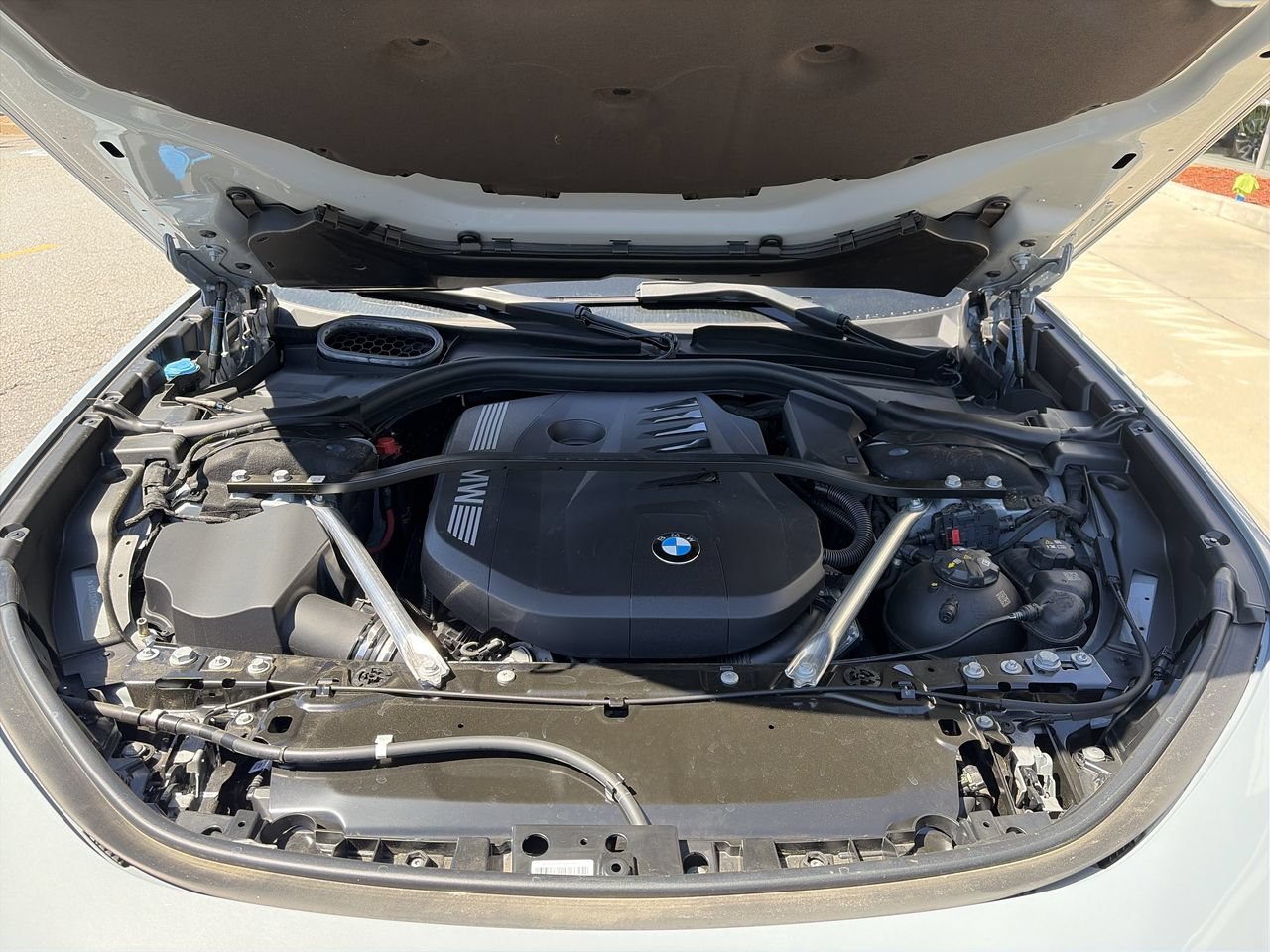 Certified 2025 BMW 740i xDrive AWD/4WD image 40