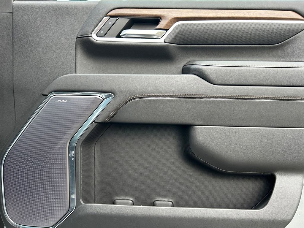 Used 2024 Chevrolet Silverado 2500 High Country w/ High Country Premium Package image 25