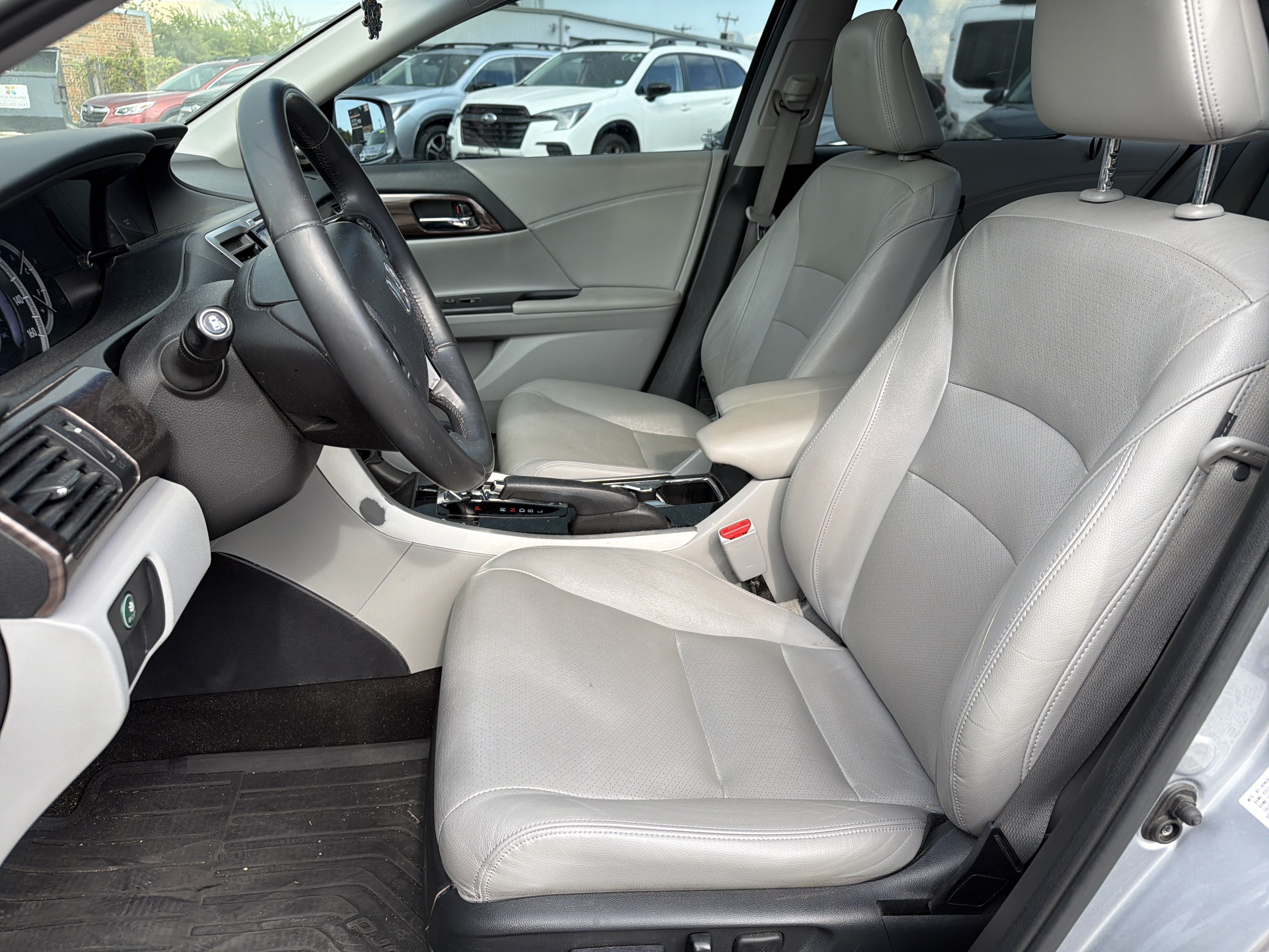 Used 2017 Honda Accord EX-L image 24