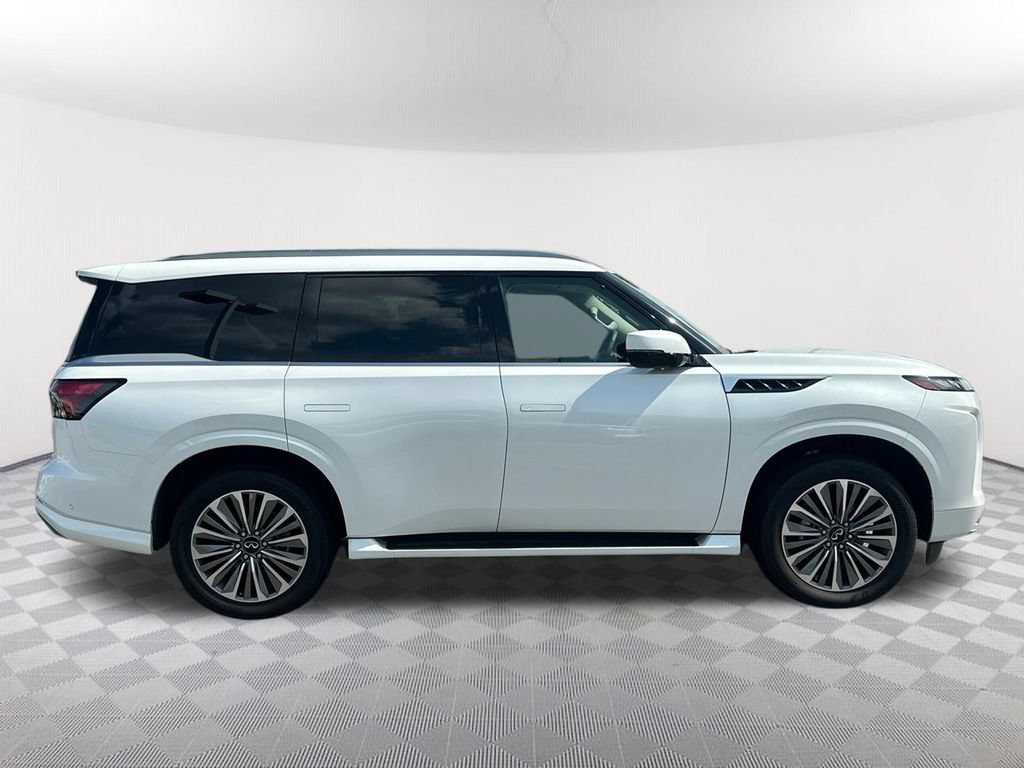 Used 2025 INFINITI QX80 Sensory AWD/4WD image 4