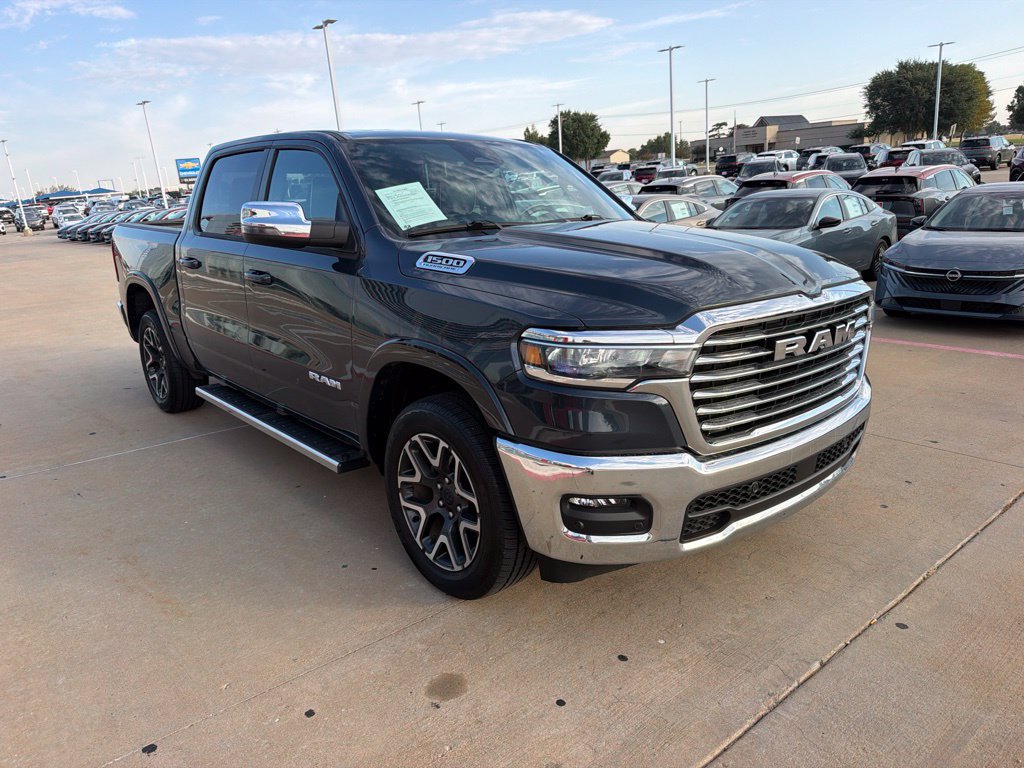 Used 2026 RAM 1500 Laramie AWD/4WD image 7