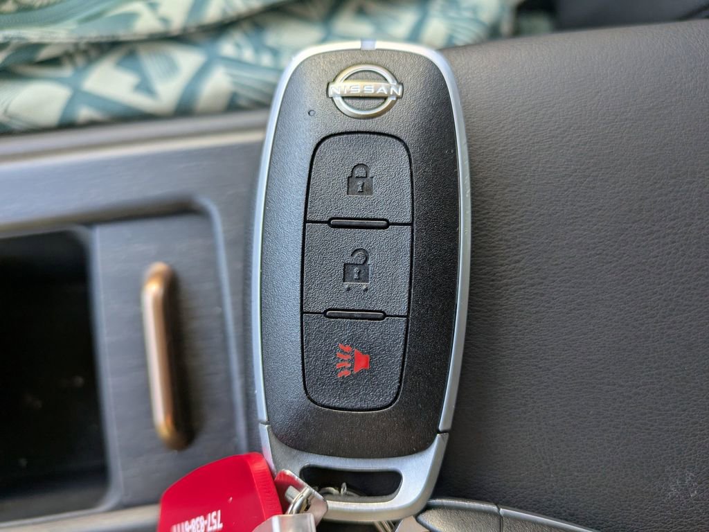 Used 2023 Nissan Ariya AWD image 30