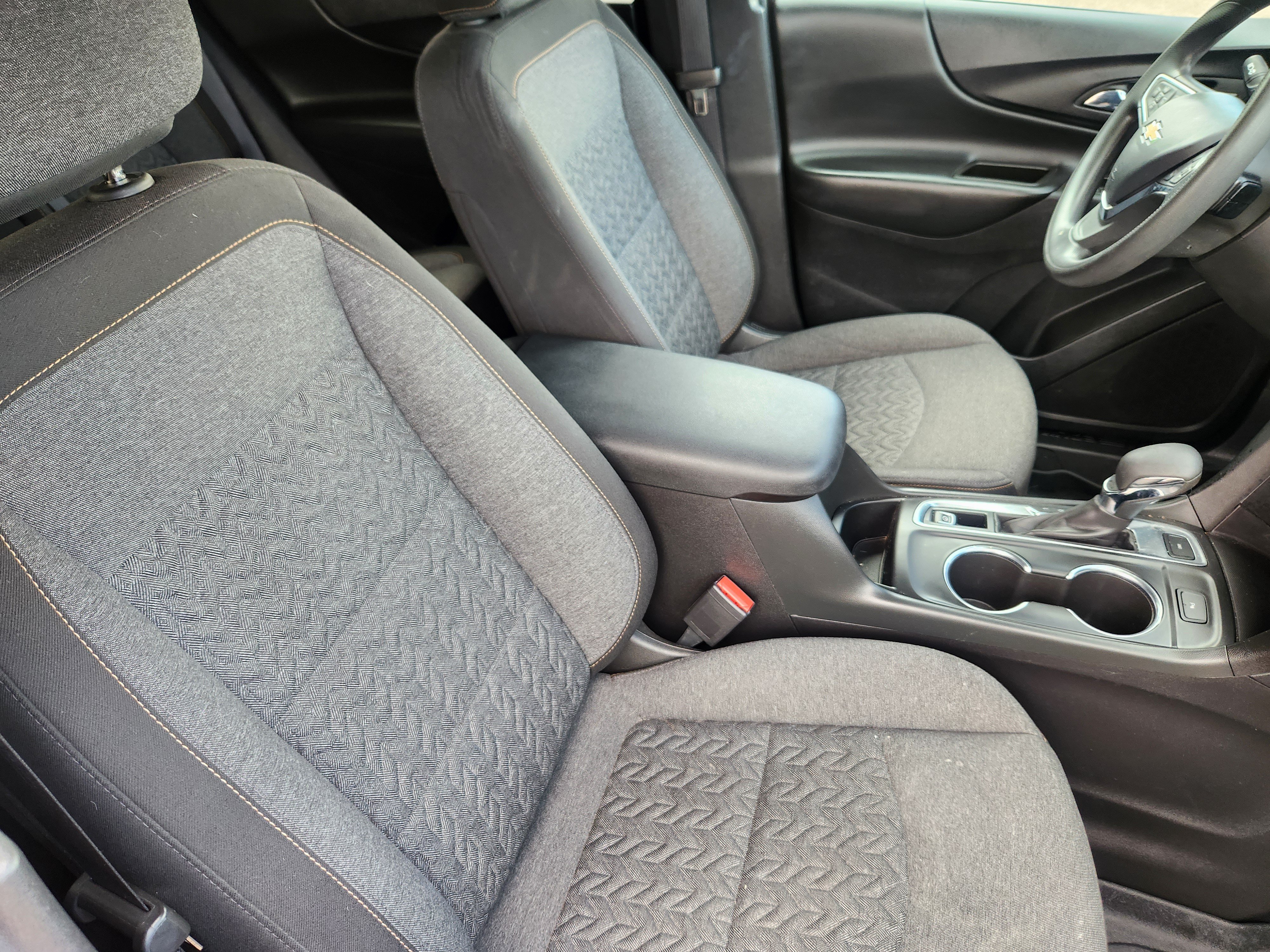 Used 2023 Chevrolet Equinox LT w/ LPO, Floor Liner Package AWD/4WD image 11