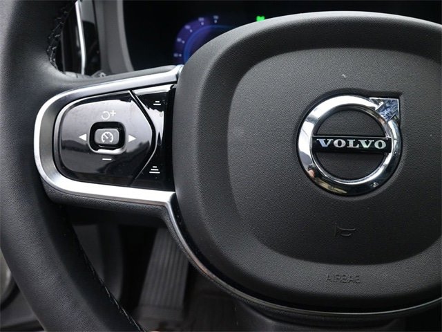 Used 2023 Volvo XC60 B5 Plus w/ Climate Package FWD image 15