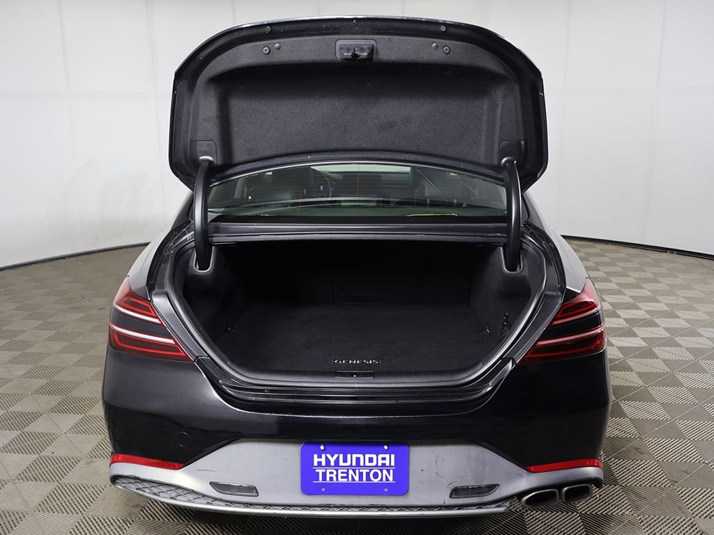 Used 2022 Genesis G70 2.0T AWD/4WD image 15