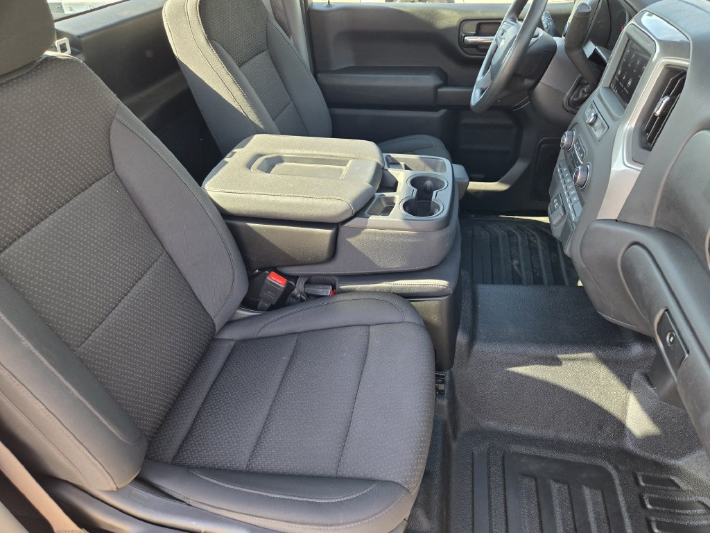 Used 2025 Chevrolet Silverado 1500 W/T RWD image 13