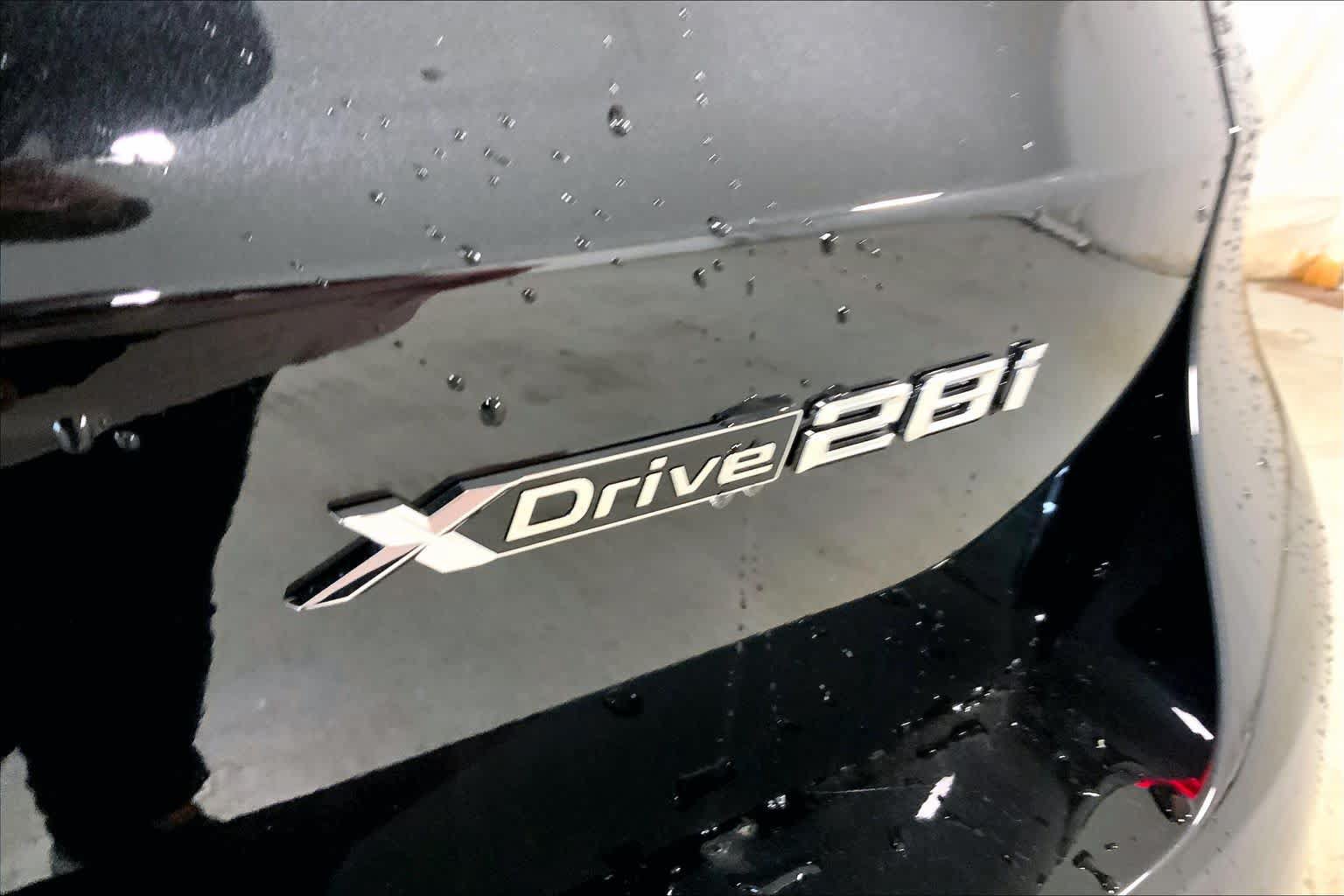 New 2026 BMW X1 xDrive28i w/ Technology Package AWD/4WD image 15