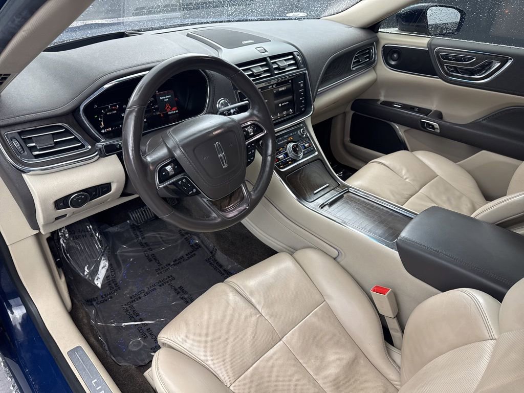 Used 2018 Lincoln Continental Reserve w/ Rear-seat Package image 12