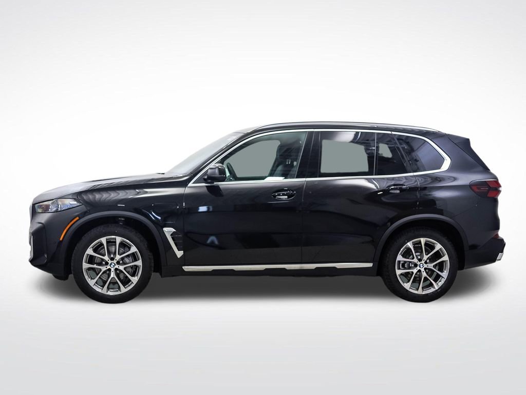 New 2026 BMW X5 xDrive50e AWD/4WD image 2