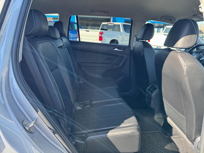 Used 2024 Volkswagen Tiguan SE image 10