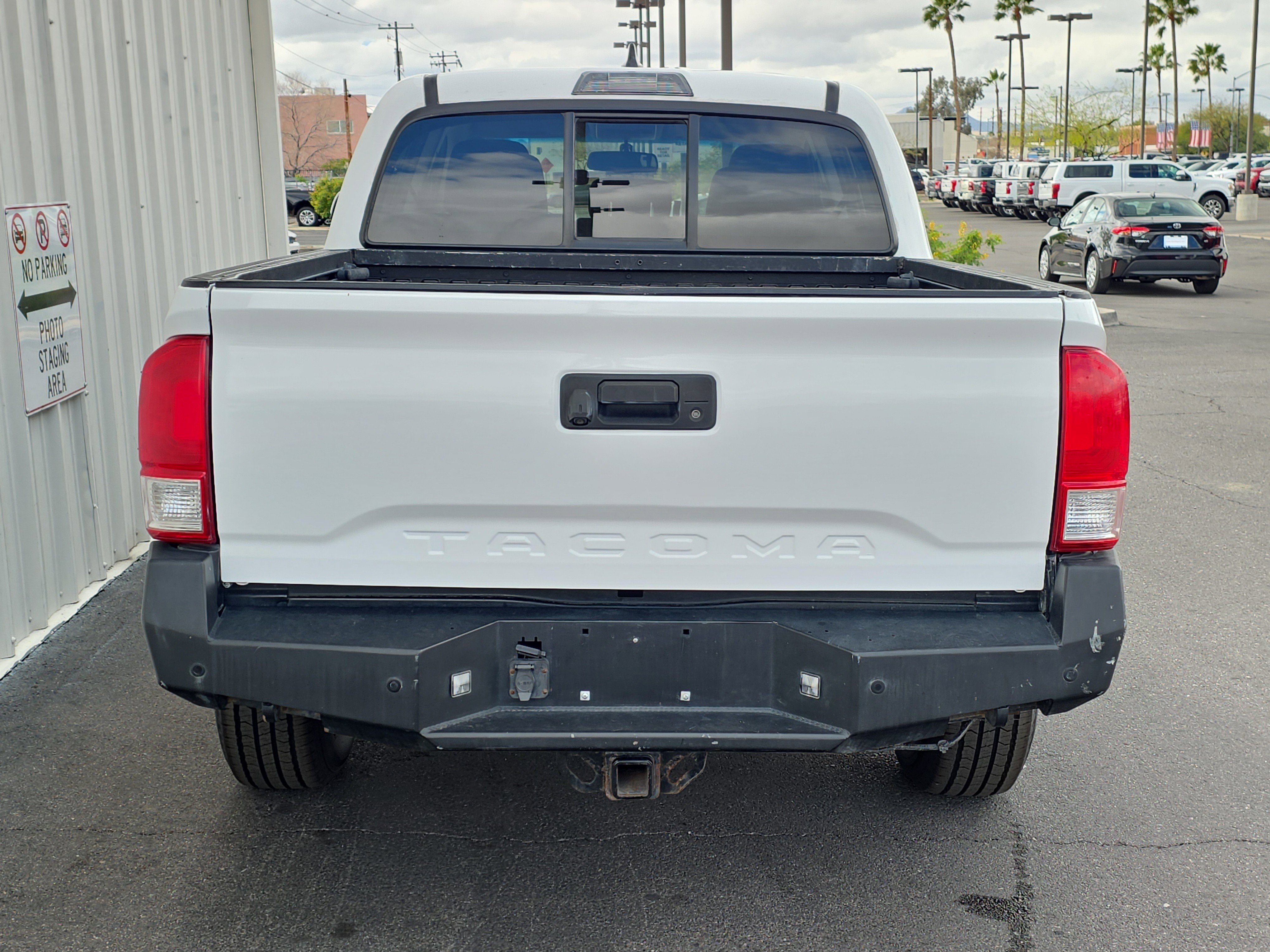 Used 2017 Toyota Tacoma SR5 w/ Tow Package image 7