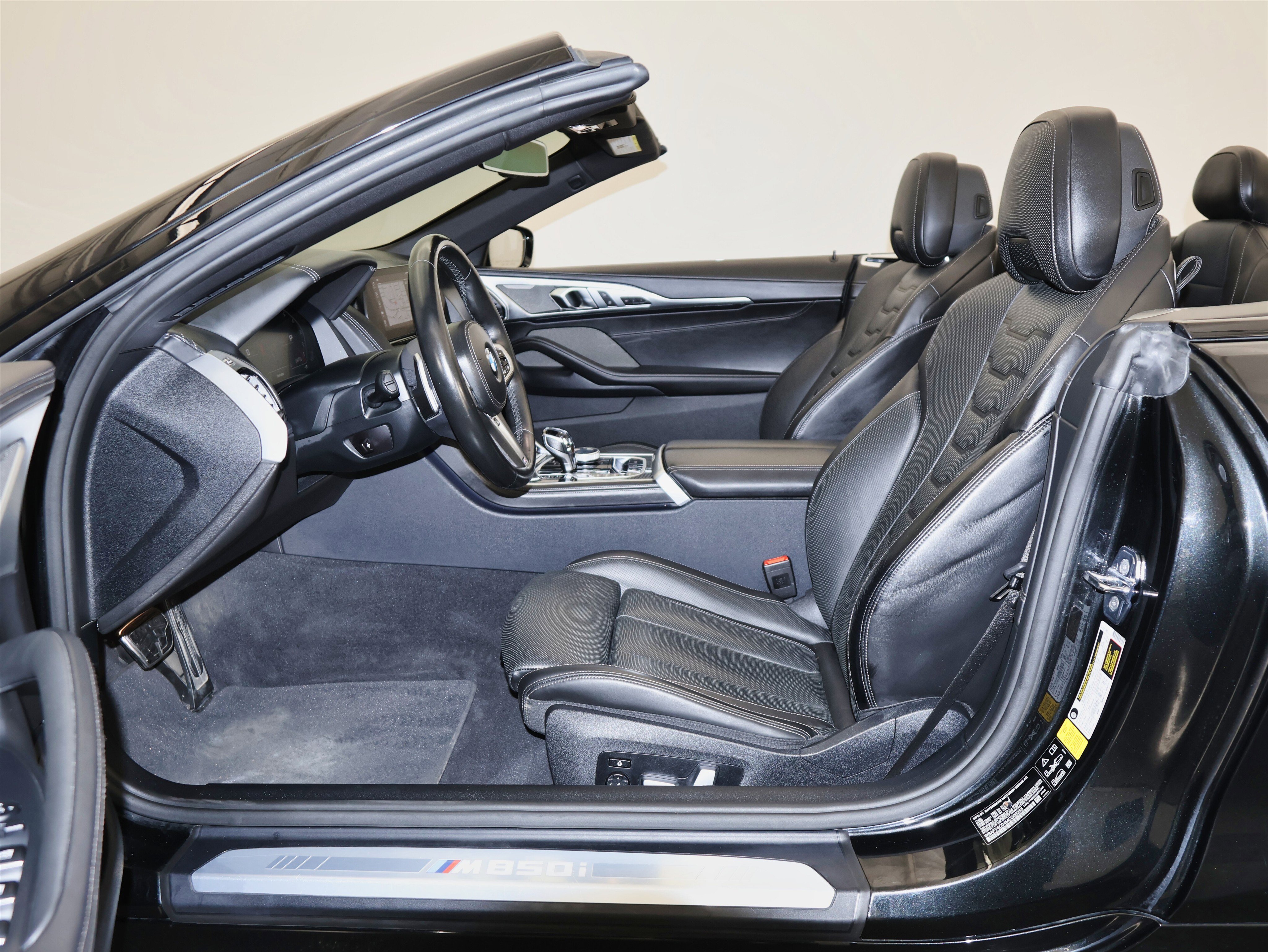 Used 2021 BMW M850i xDrive Convertible image 18