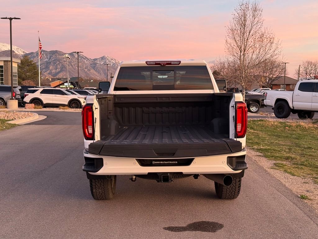 Used 2020 GMC Sierra 2500 Denali w/ Denali Ultimate Package image 11